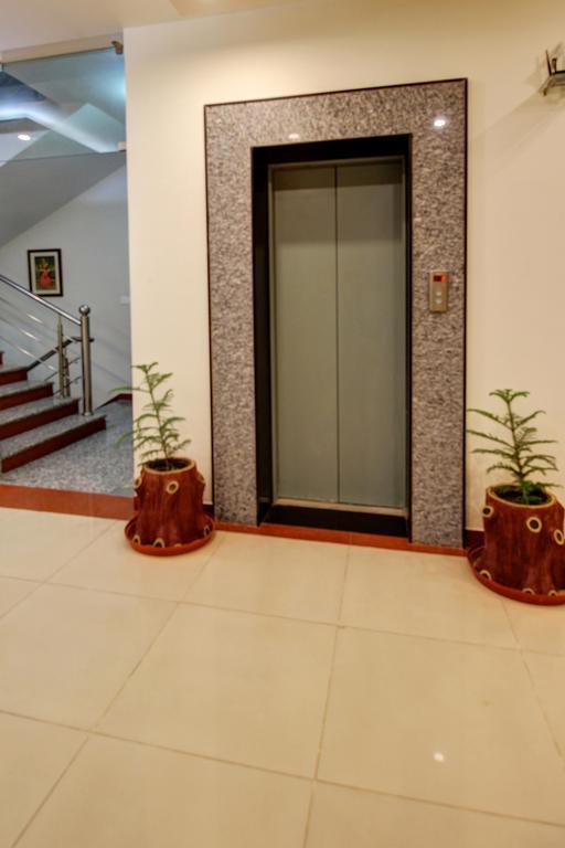 Hotel Nawalgarh Plaza Esterno foto