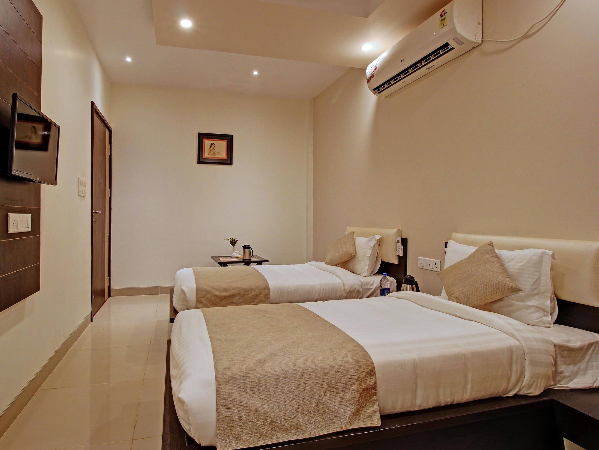 Hotel Nawalgarh Plaza Esterno foto