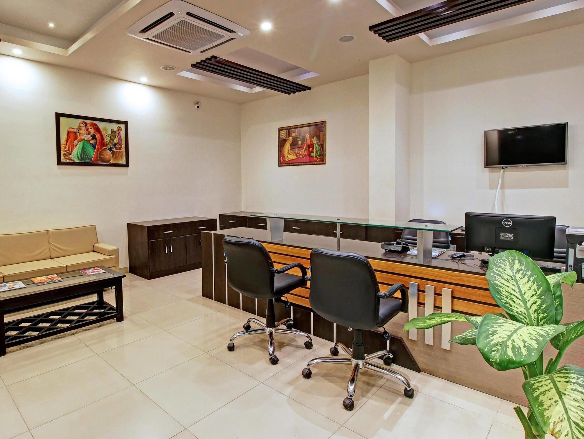 Hotel Nawalgarh Plaza Esterno foto